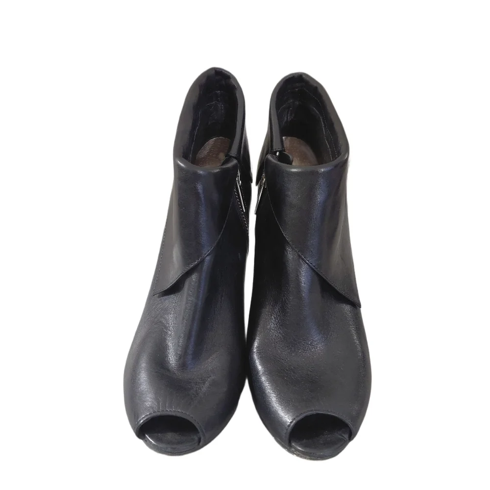 Michael Kors Black Leather Peep Toe Heeled Ankle Boots Size 7 M Booties